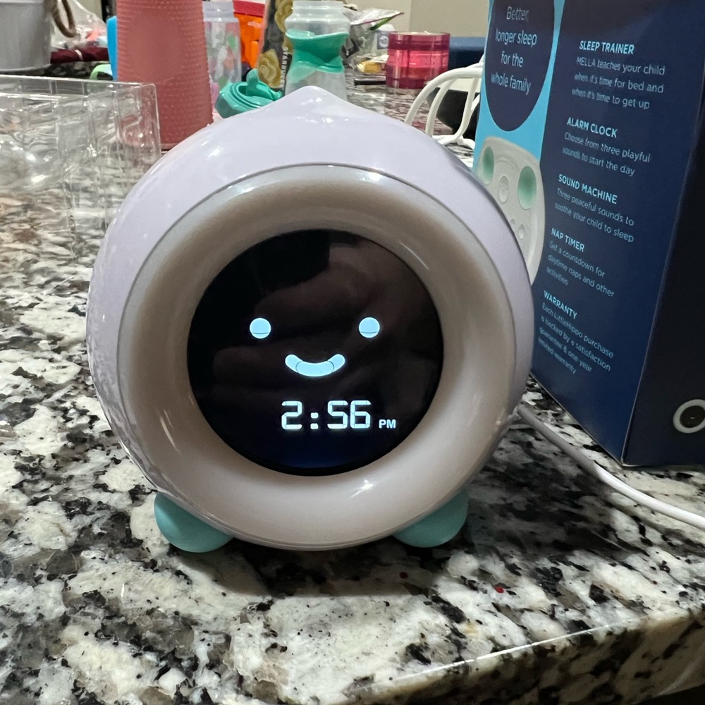 Mella sleep training nightlight/clock